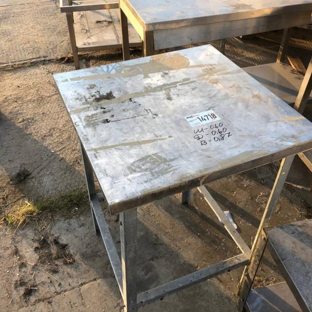 Стол, длина 0,6м инв.14718