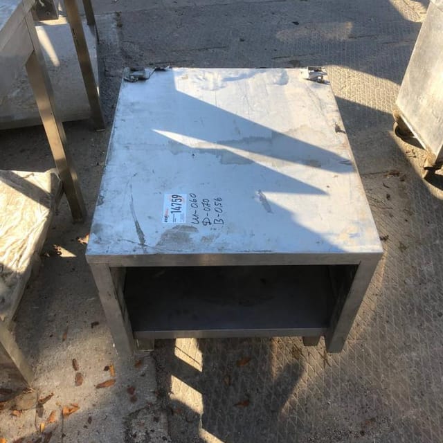 Стол-тумба, длина 0,7м инв.14759