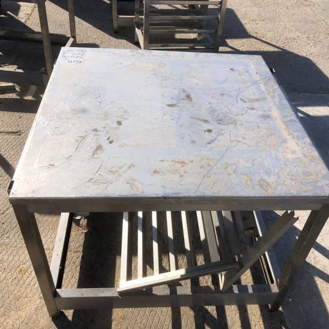 Стол, длина 0,92м инв.14773