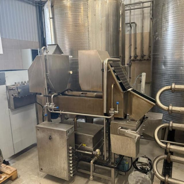 Аппарат производства сыра сулугуни