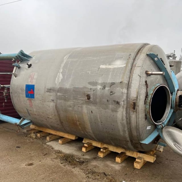 Ёмкость 10 куб.м с рубашкой инв.12658