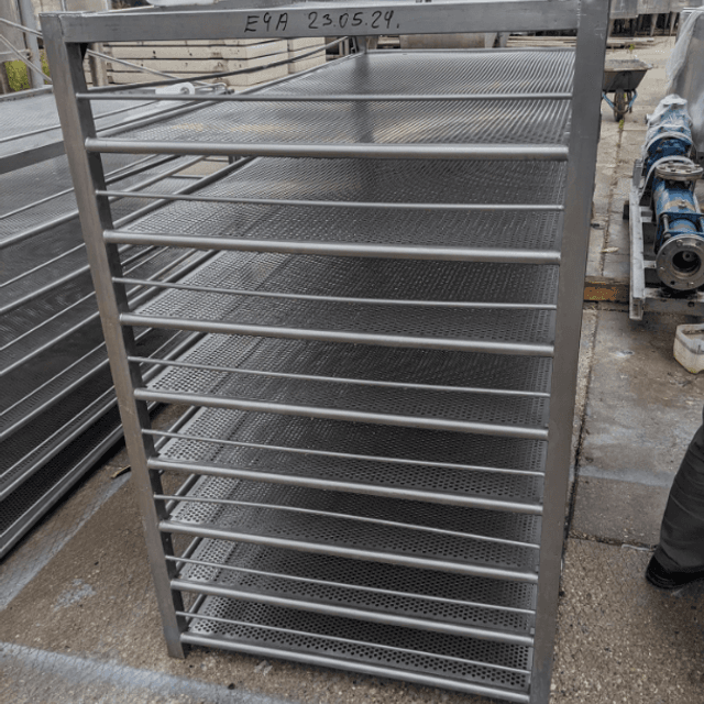 Стеллажи нержавеющие, на 8 полок