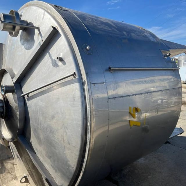 Емкость 6,3 куб.м с рубашкой инв.12665