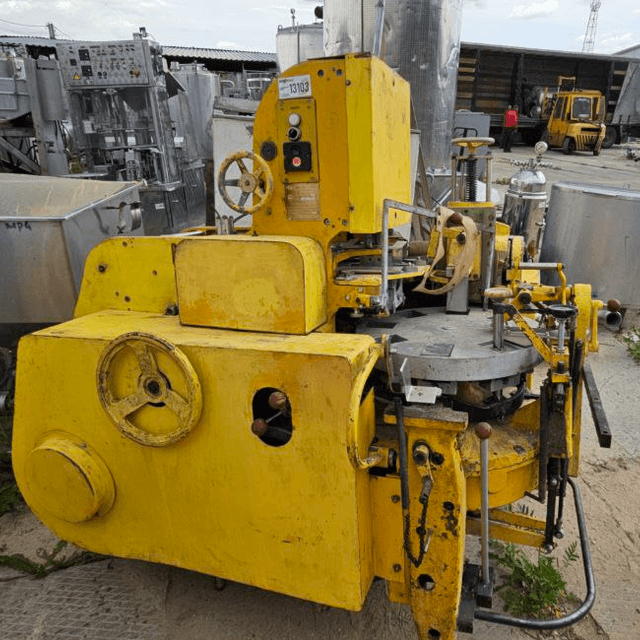 Фасовщик масла М6-АРМ инв.13103