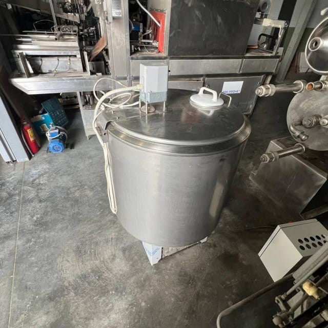 Танк охладитель  Frigomilk 200л инв.12789