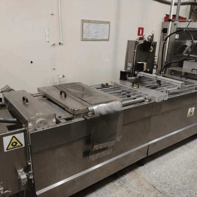 CFS Термоформующая машина