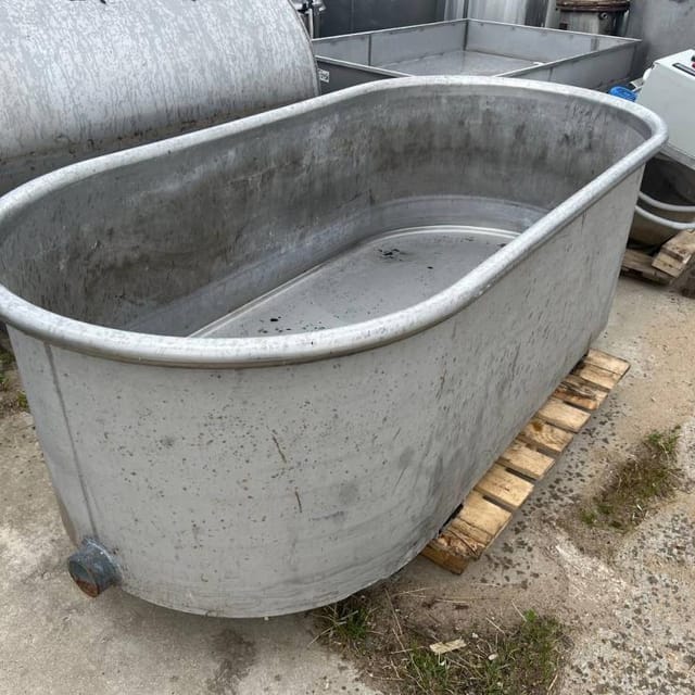 Ванна 1000л одностенная инв.12980