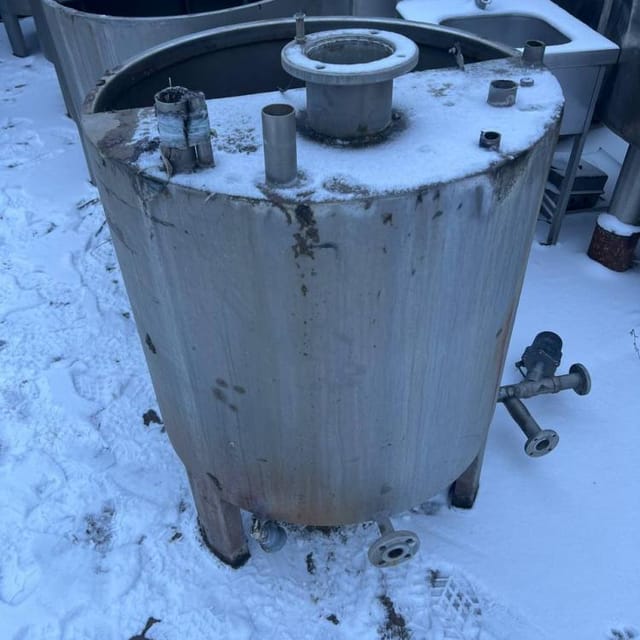 Емкость 350л  одностенная инв.13912