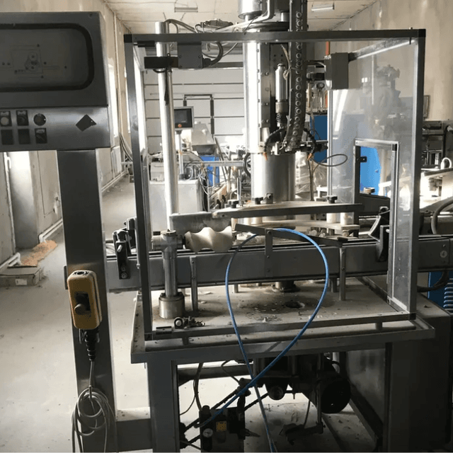 Укупор стекло-бутылок, пробка камю инв.8224