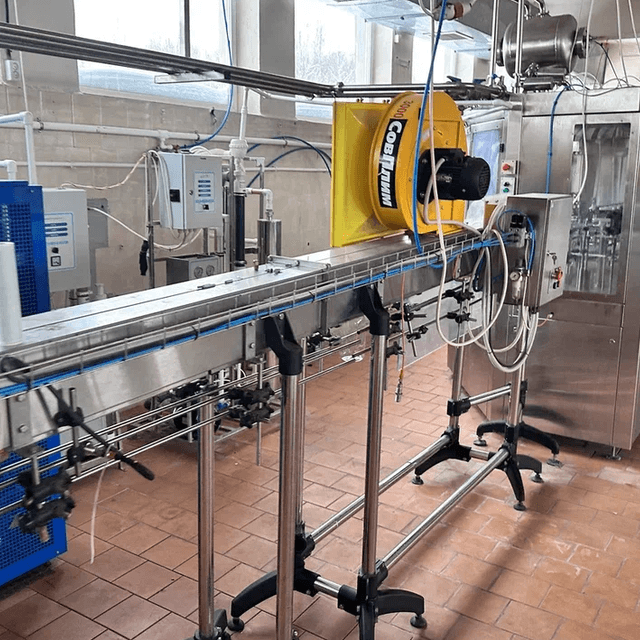 Линия розлива Avis с выдувом 3000бут