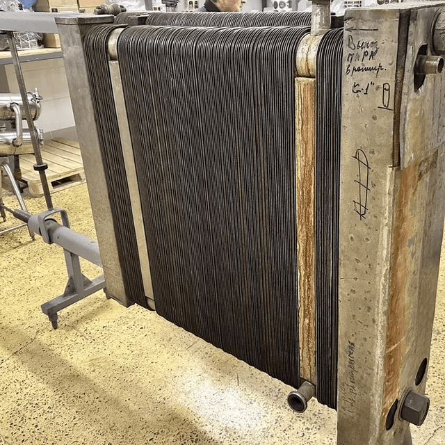 Теплообменник пластинчатый трех-секционный